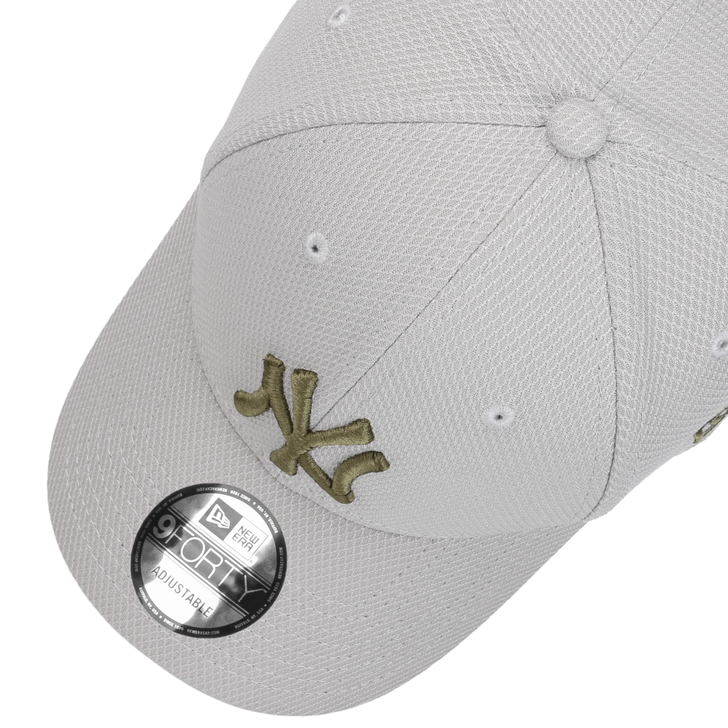 9Forty Curved Yankees Cap By New Era 1 9Forty Curved Yankees Cap By New Era