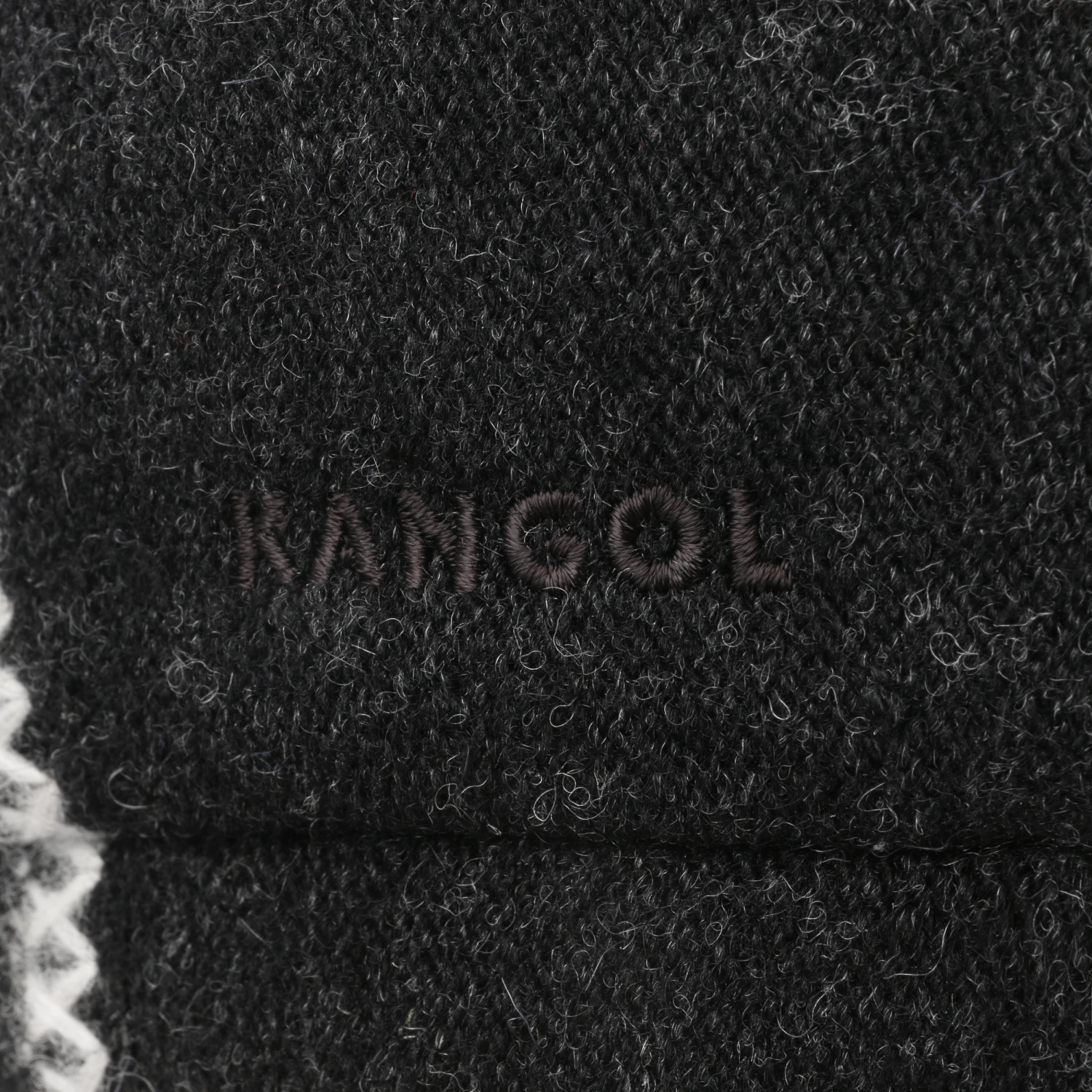 Ties That Bind Spitfire Ballonmütze By Kangol 4 Ties That Bind Spitfire Ballonmütze By Kangol – Bild 4